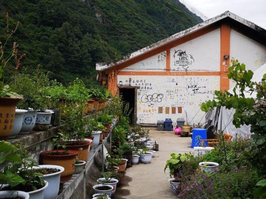 Kangding Konka International Youth Hostel Exterior photo